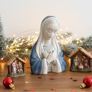 Christmas Lucinio Madonna Virgin Mary Bust Porcelain Figurine  8.5" Tall